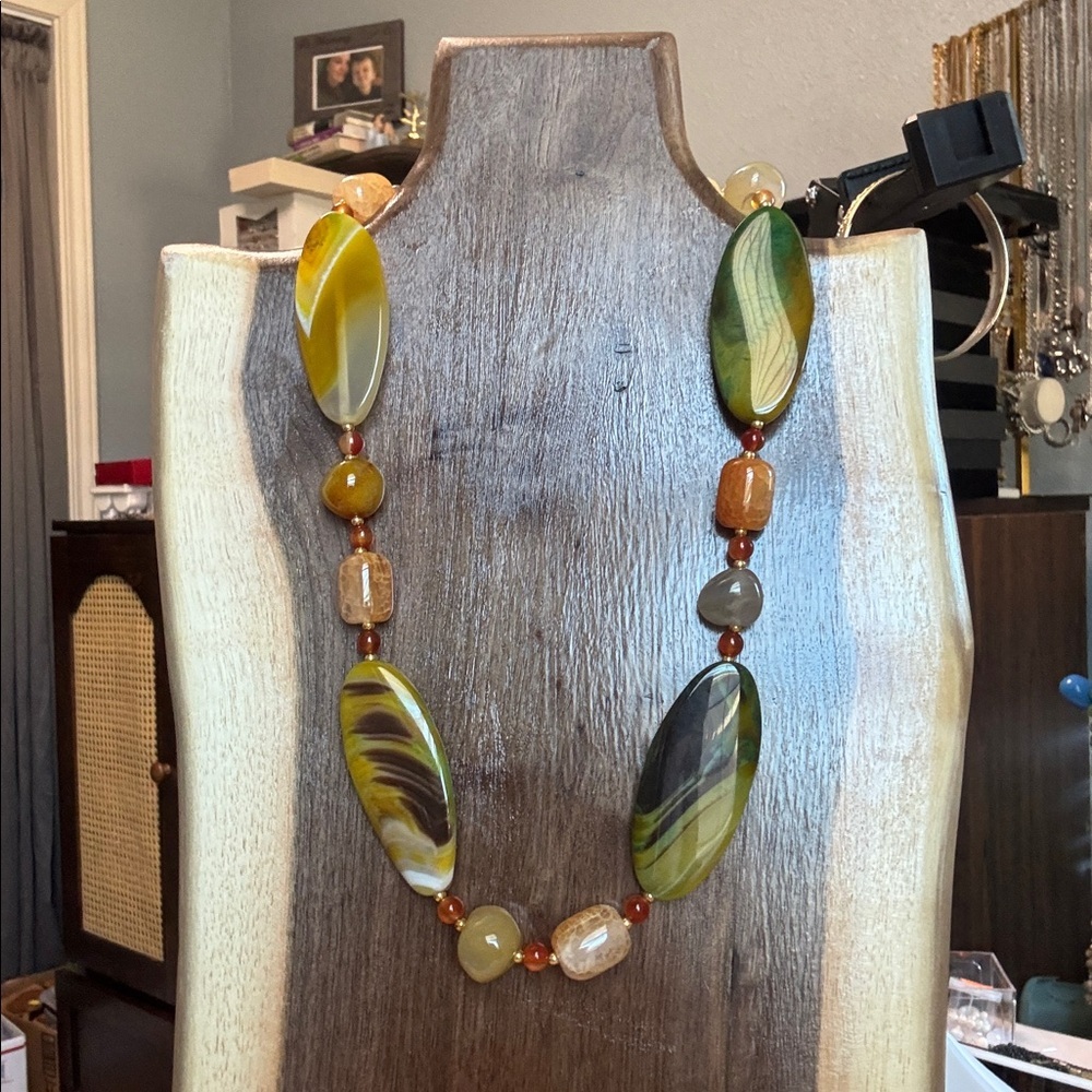 Handmade Chunky Multicolor Natural Stone Agate Necklace